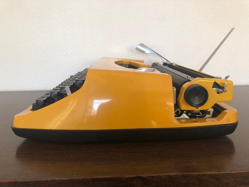 Machine à écrire Brother Deluxe800 vintage 70 + ruban NEUF