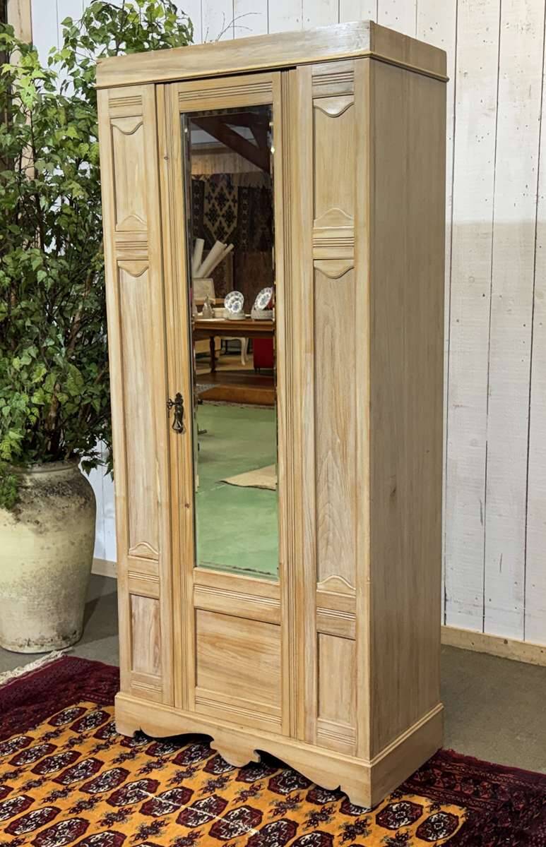 1950s English maple wardrobe