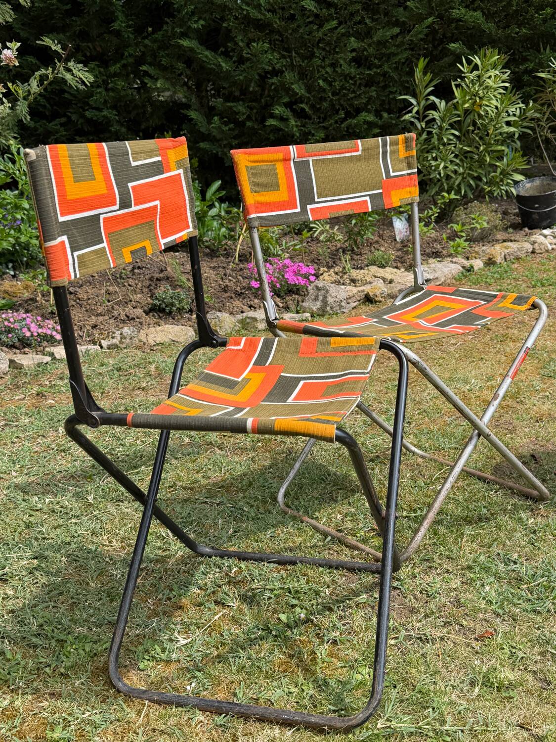 Pair of vintage folding camping chairs - BHV Paris (1970s)