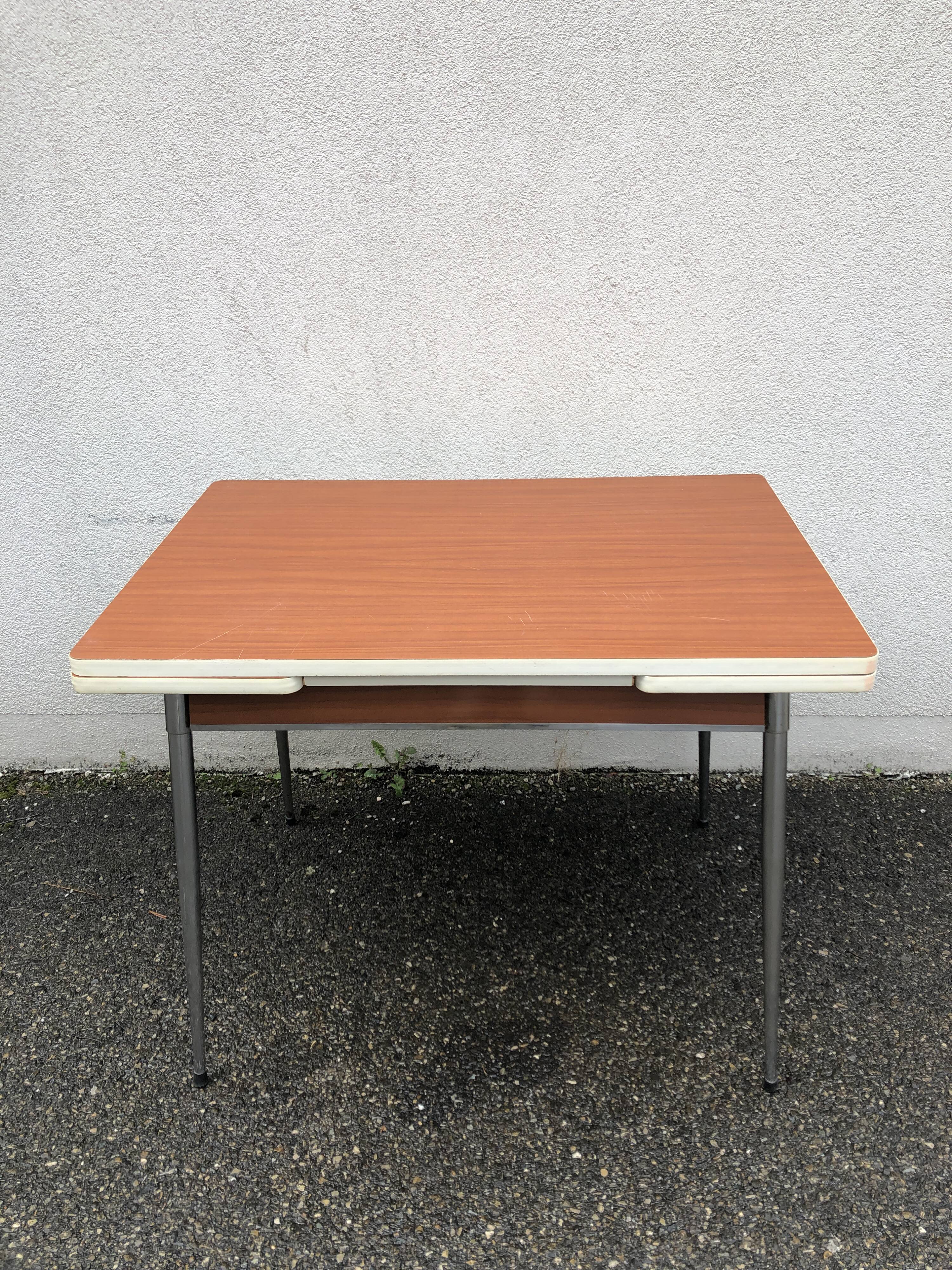 Formica table