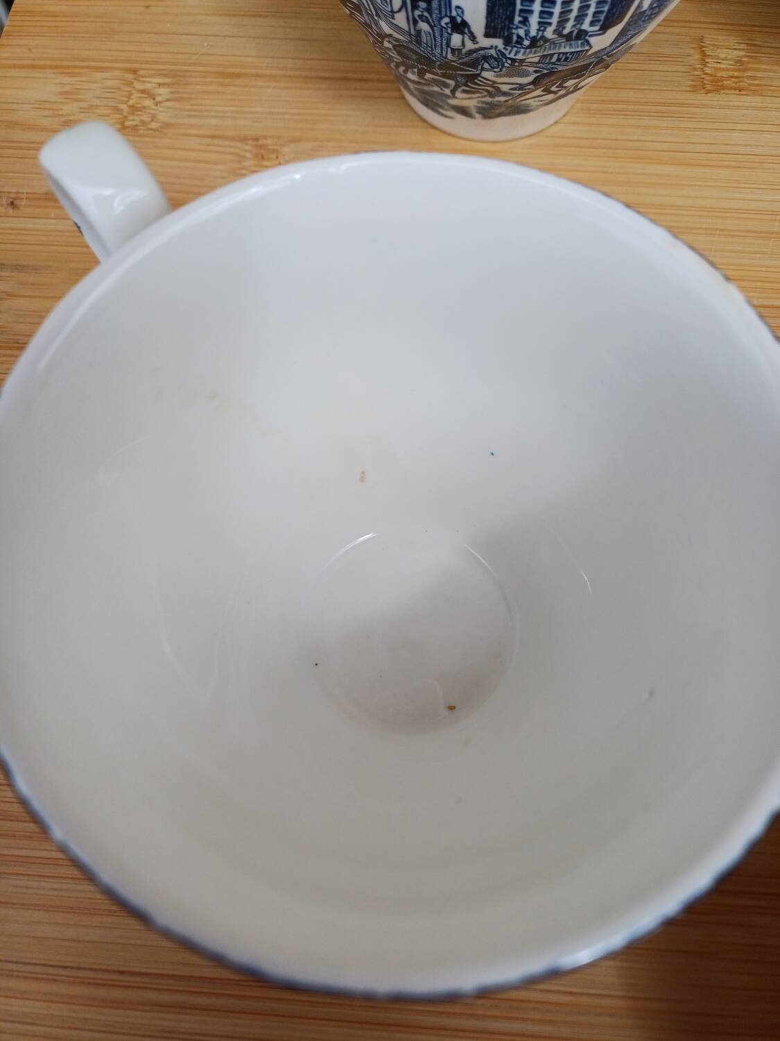 Coaching scenes from Teapots