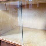 buffet vintage avec un élément supplémentaire