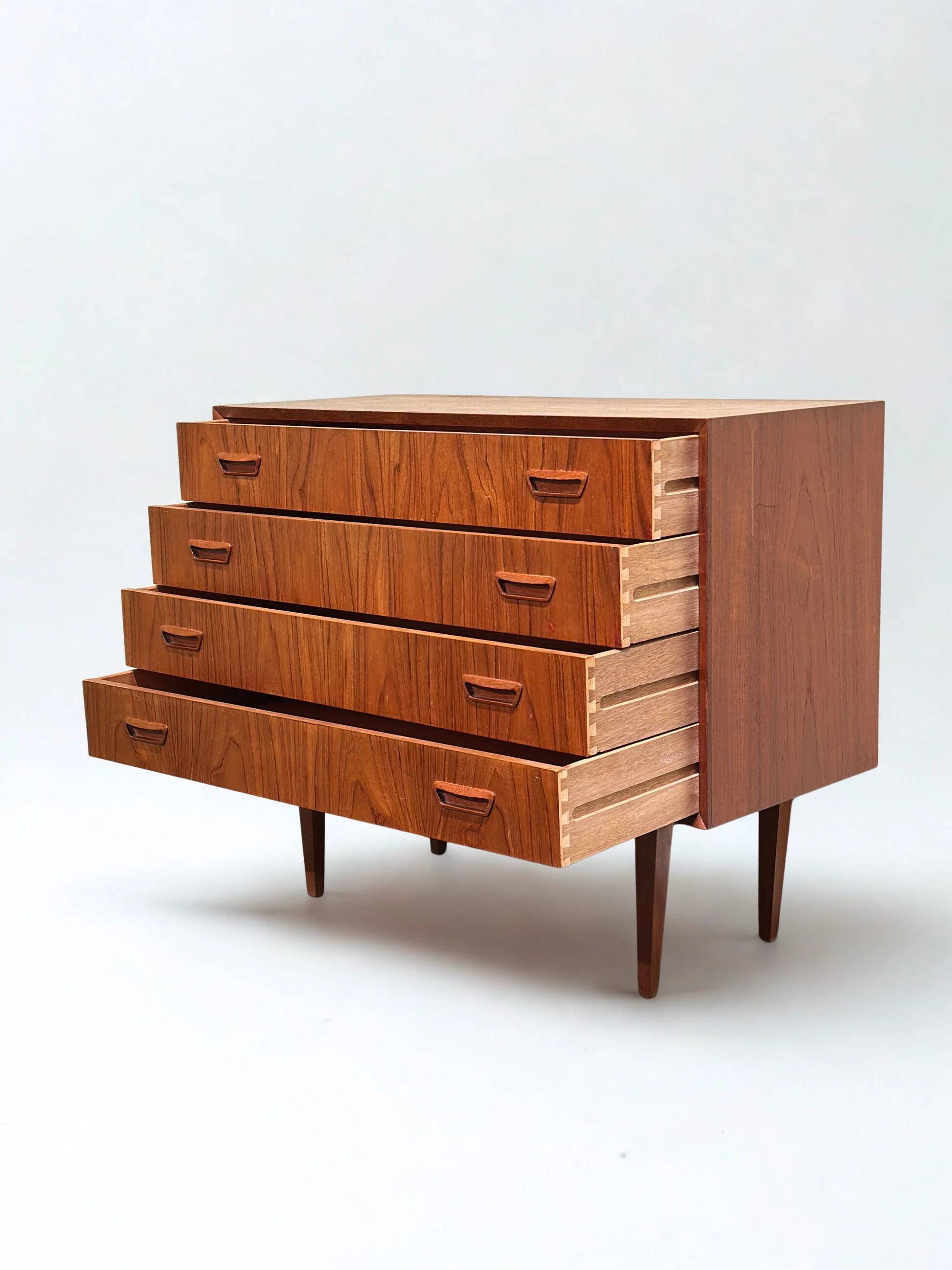 Midcentury teak chest of drawers