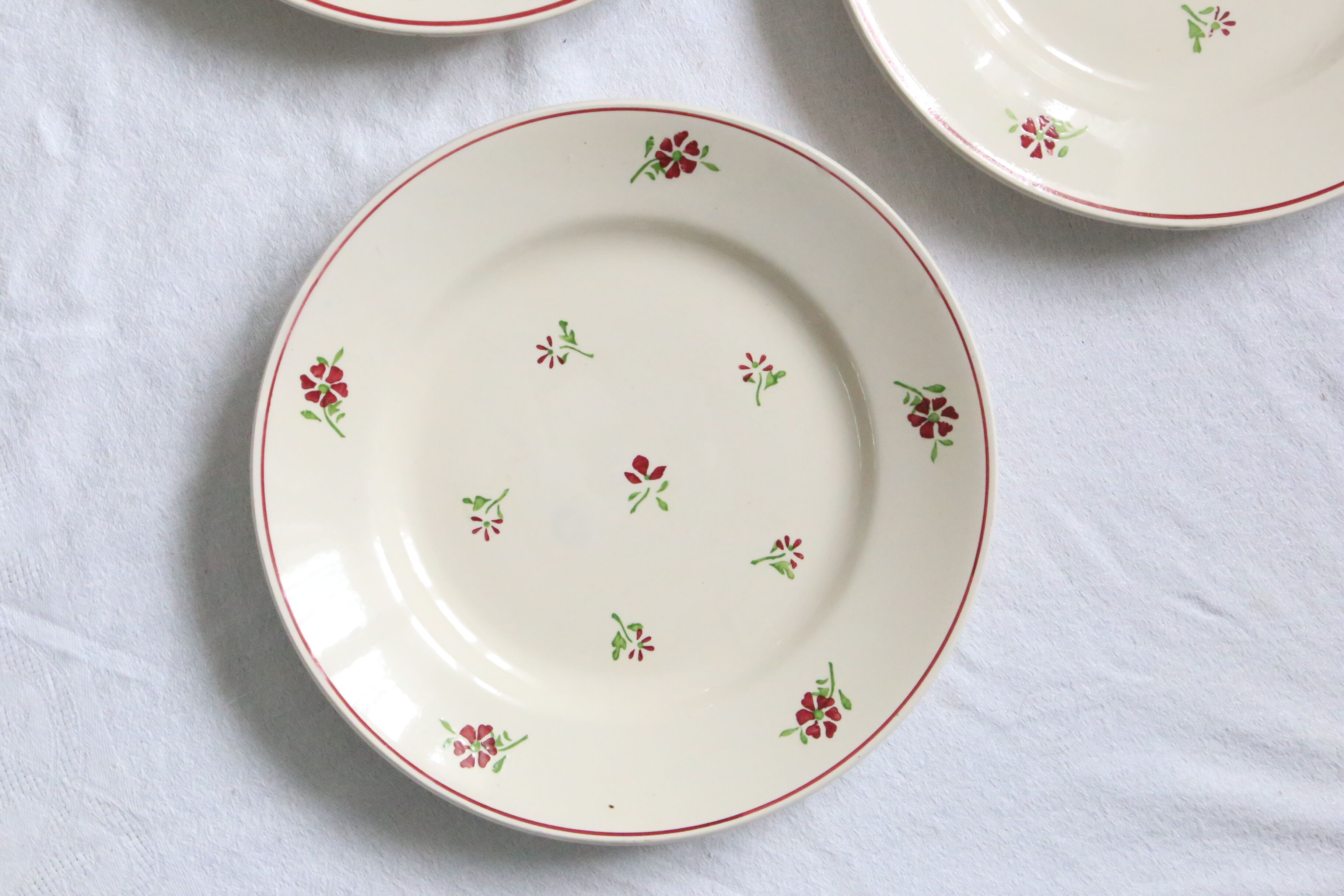 Set of 4 flat plates Niderviller, vintage