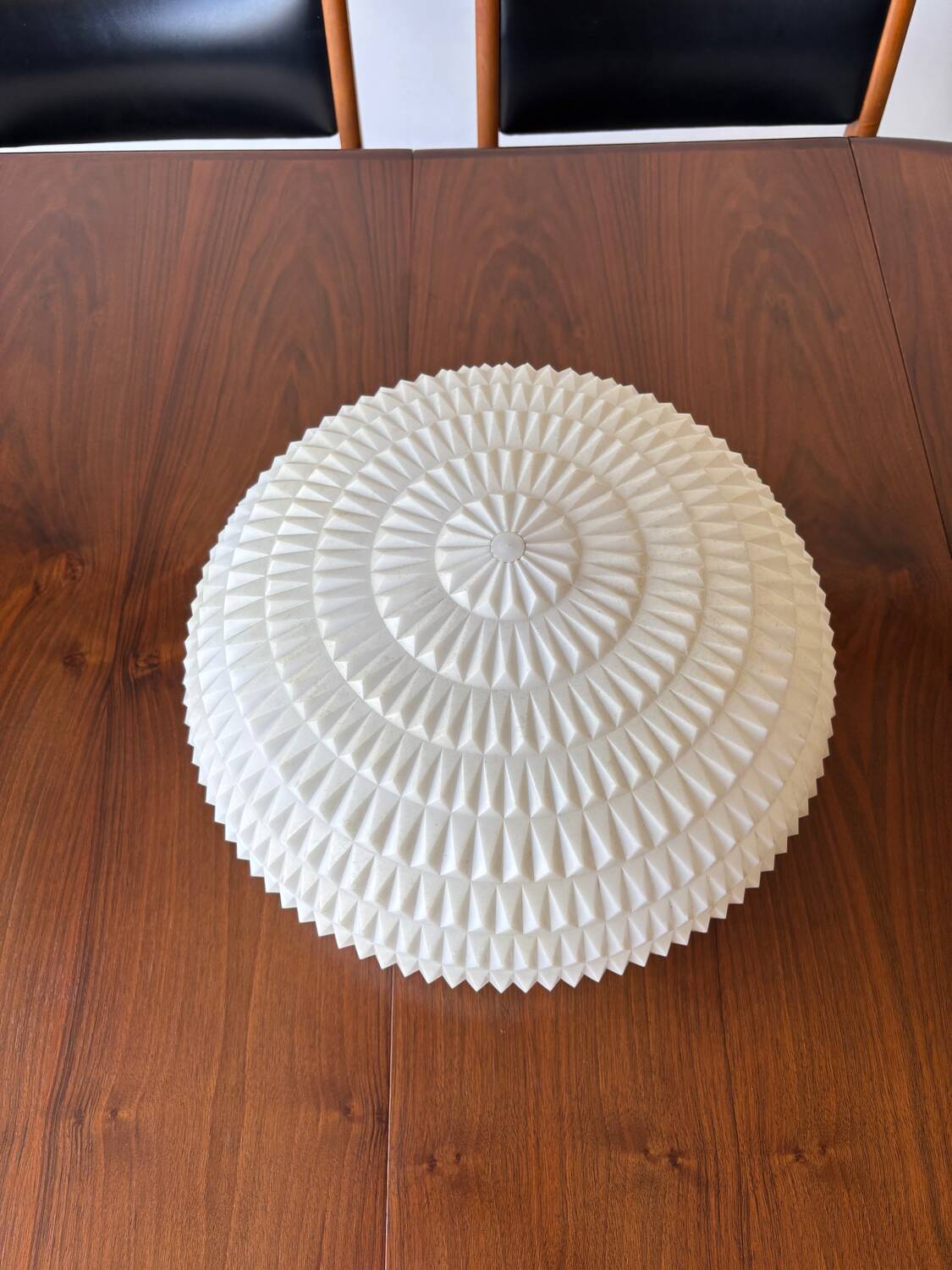 Pendant lamp / chandelier by designer Aloys Gangkofner for Erco