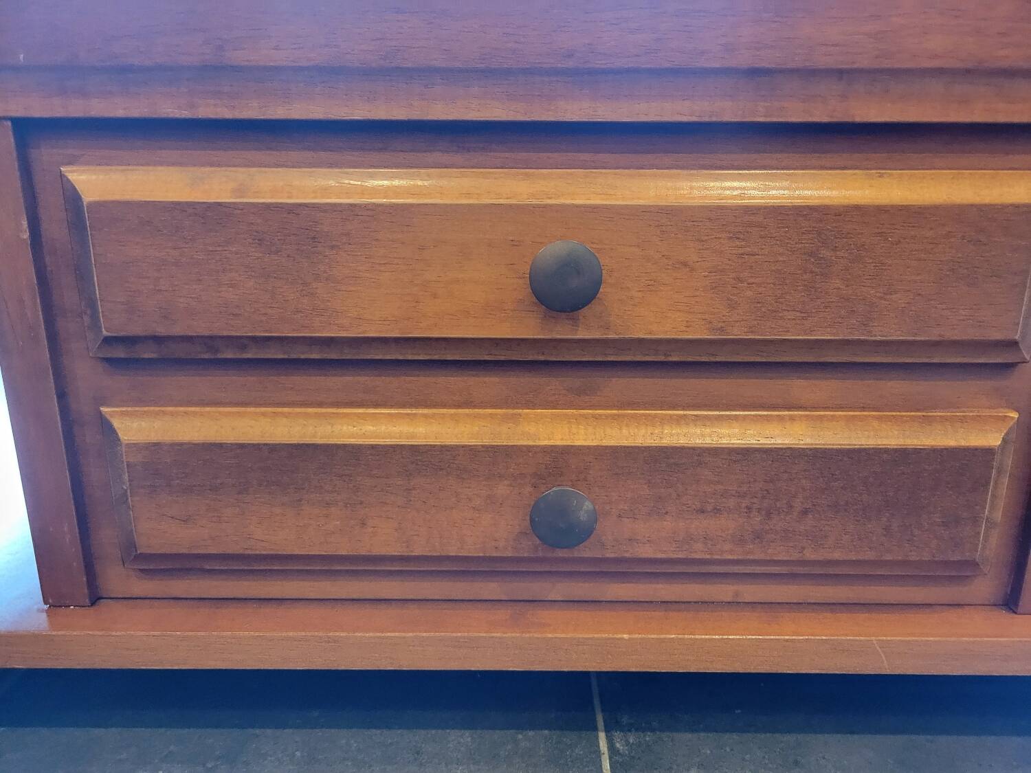 Cocktail coffee table in cherry wood