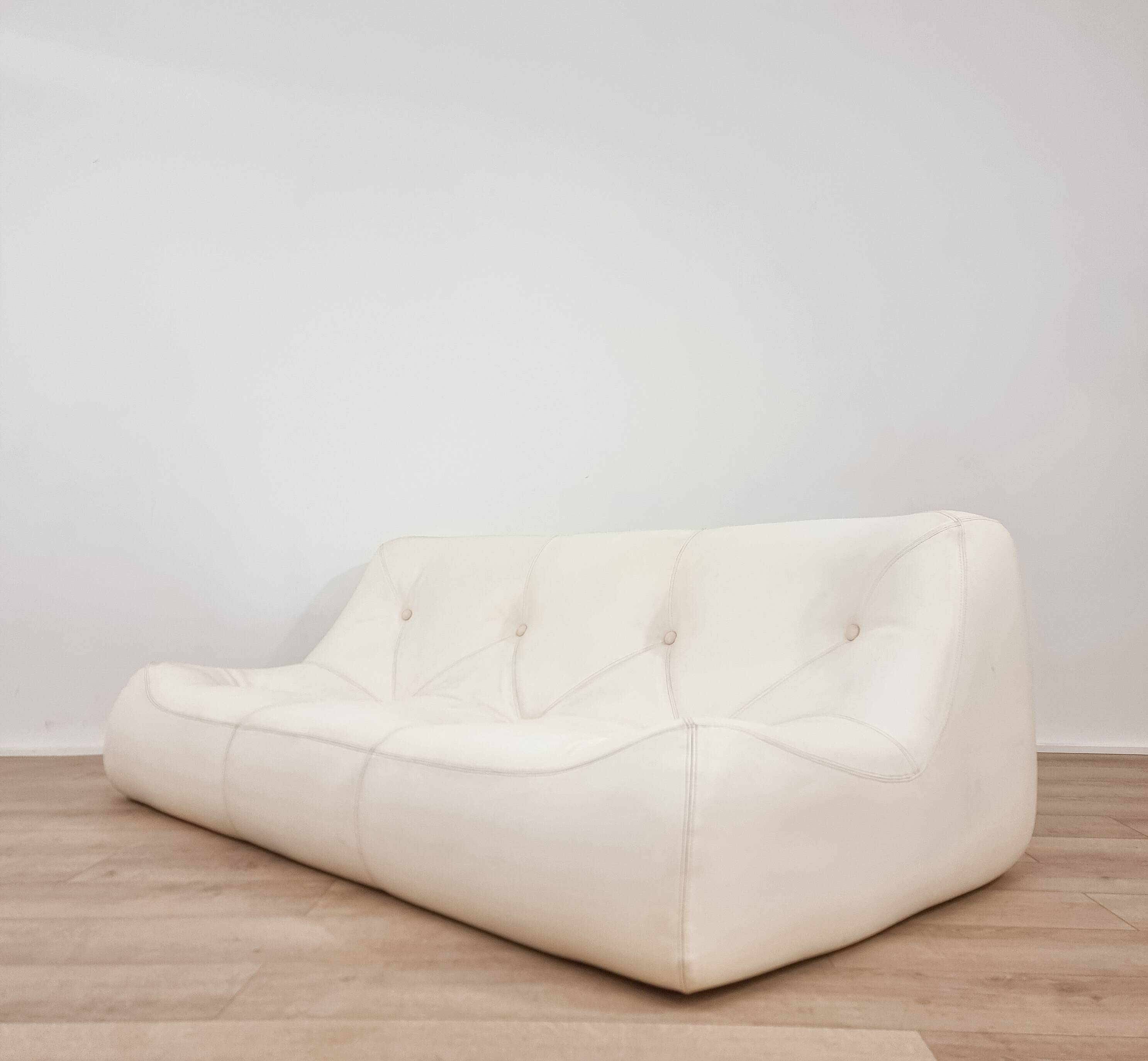 Ensemble de canapé et pouf Kali design Michel Ducaroy 1970