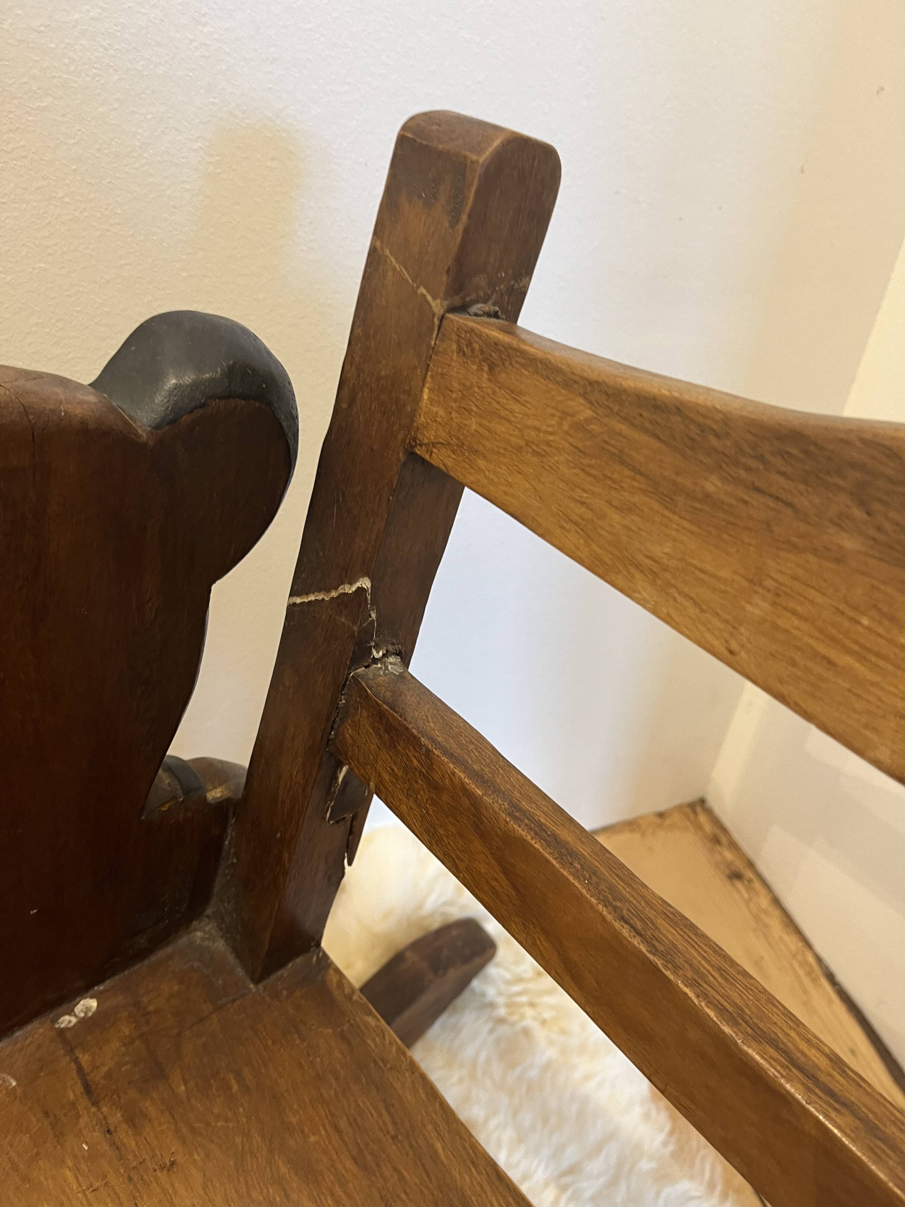 Wooden rocking chair - teddy bear