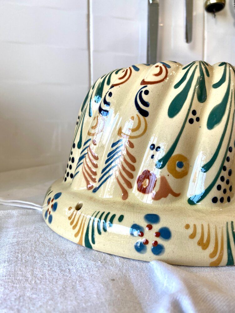 Glazed ceramic kougelhopf mould