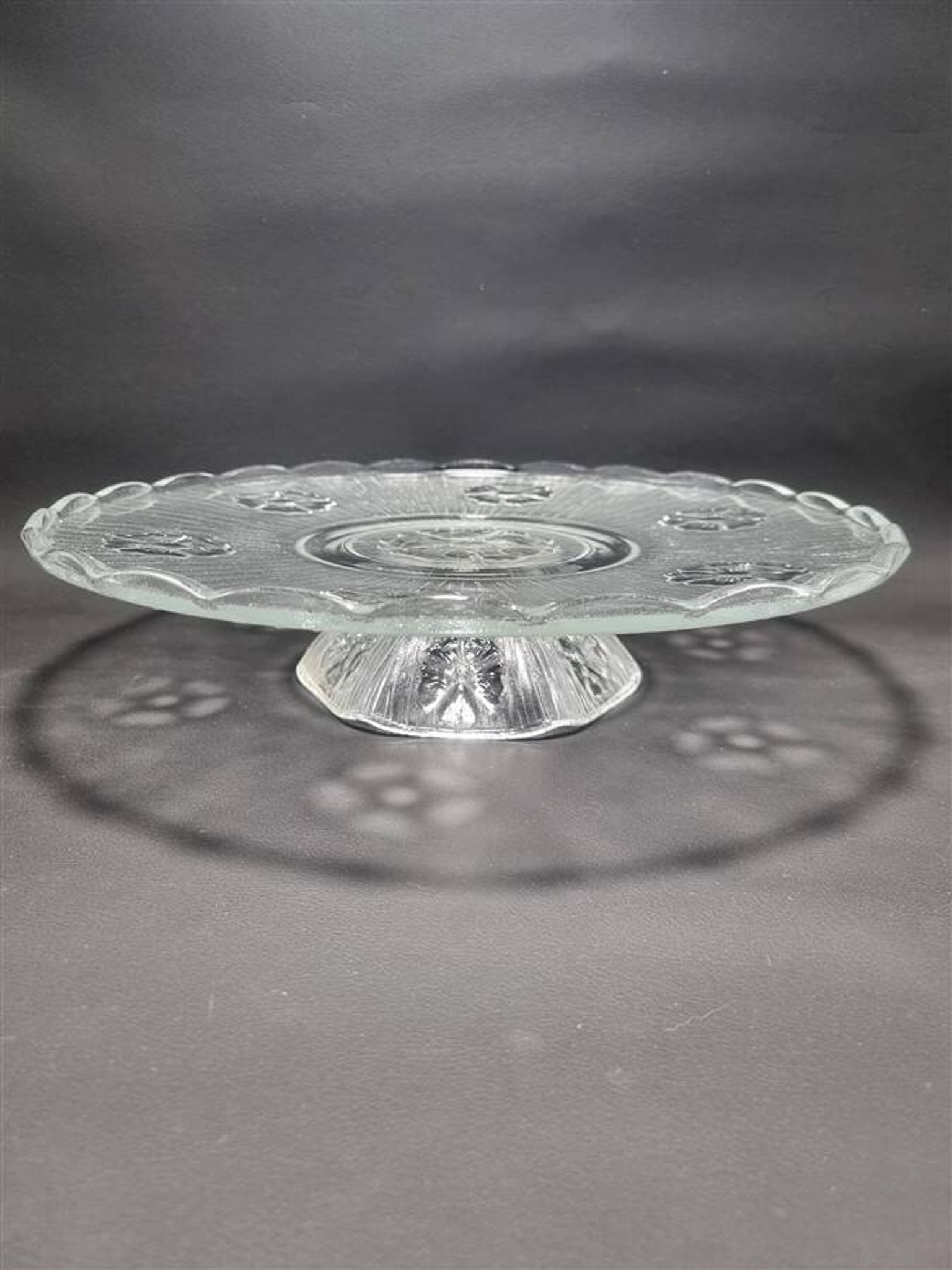 Présentoir à tarte piedouche