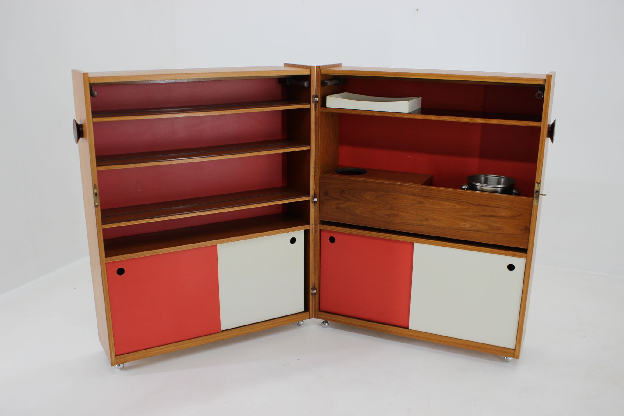 Meuble bar de Johannes Andersen, Danemark, 1960