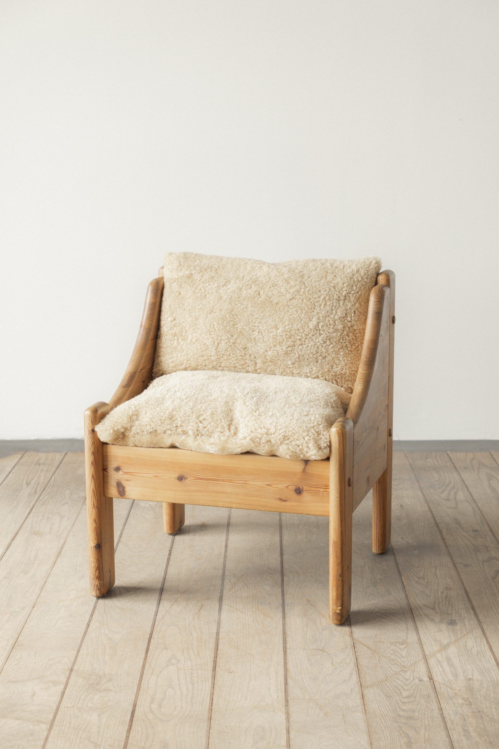 Lounge chair