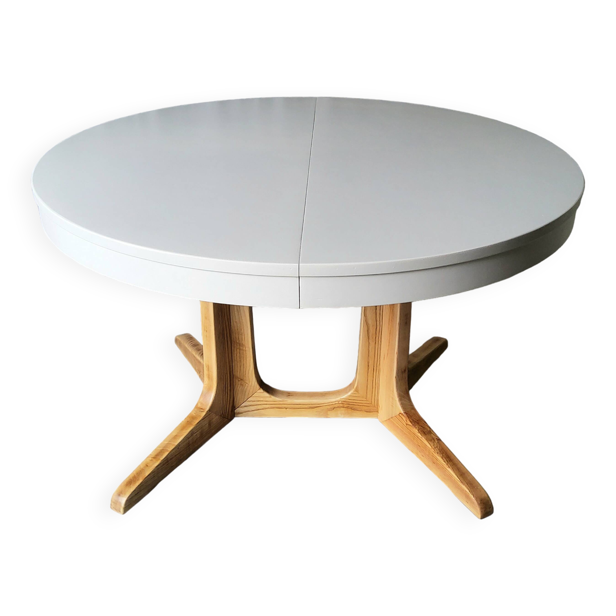 Baumann round table