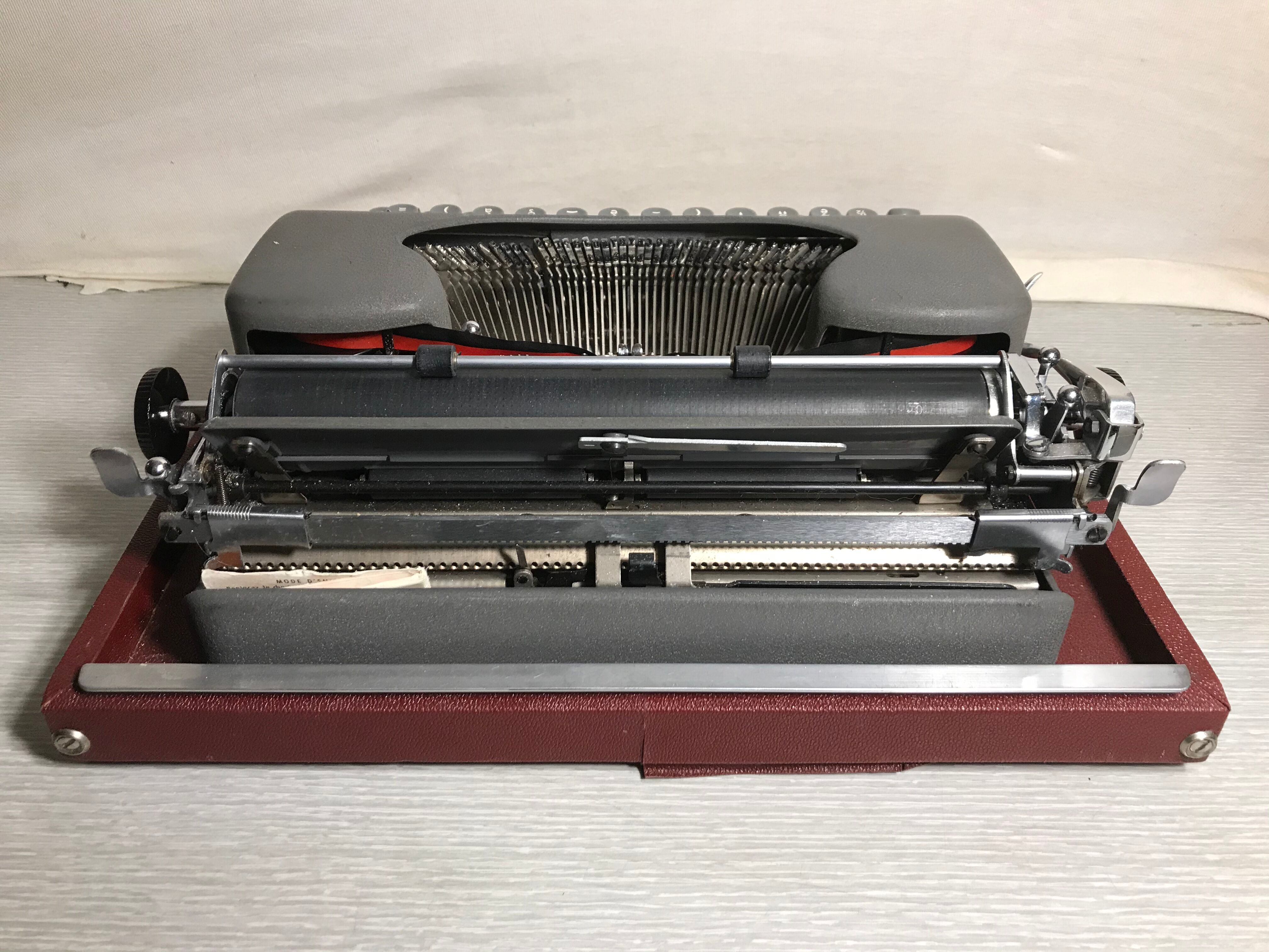 Old Japy typewriter metal grey 50's grey metal