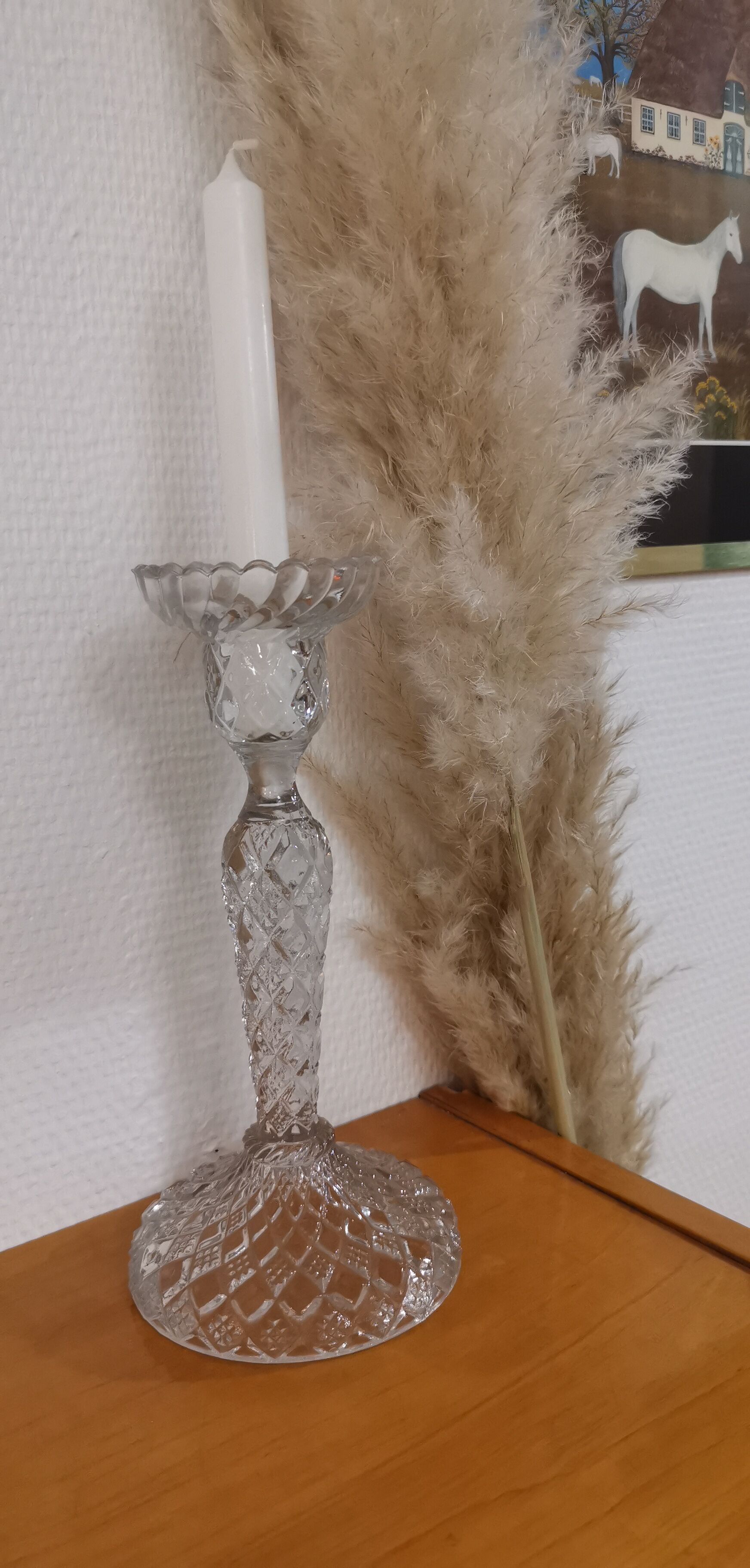 Portieux candle holder in molded glass