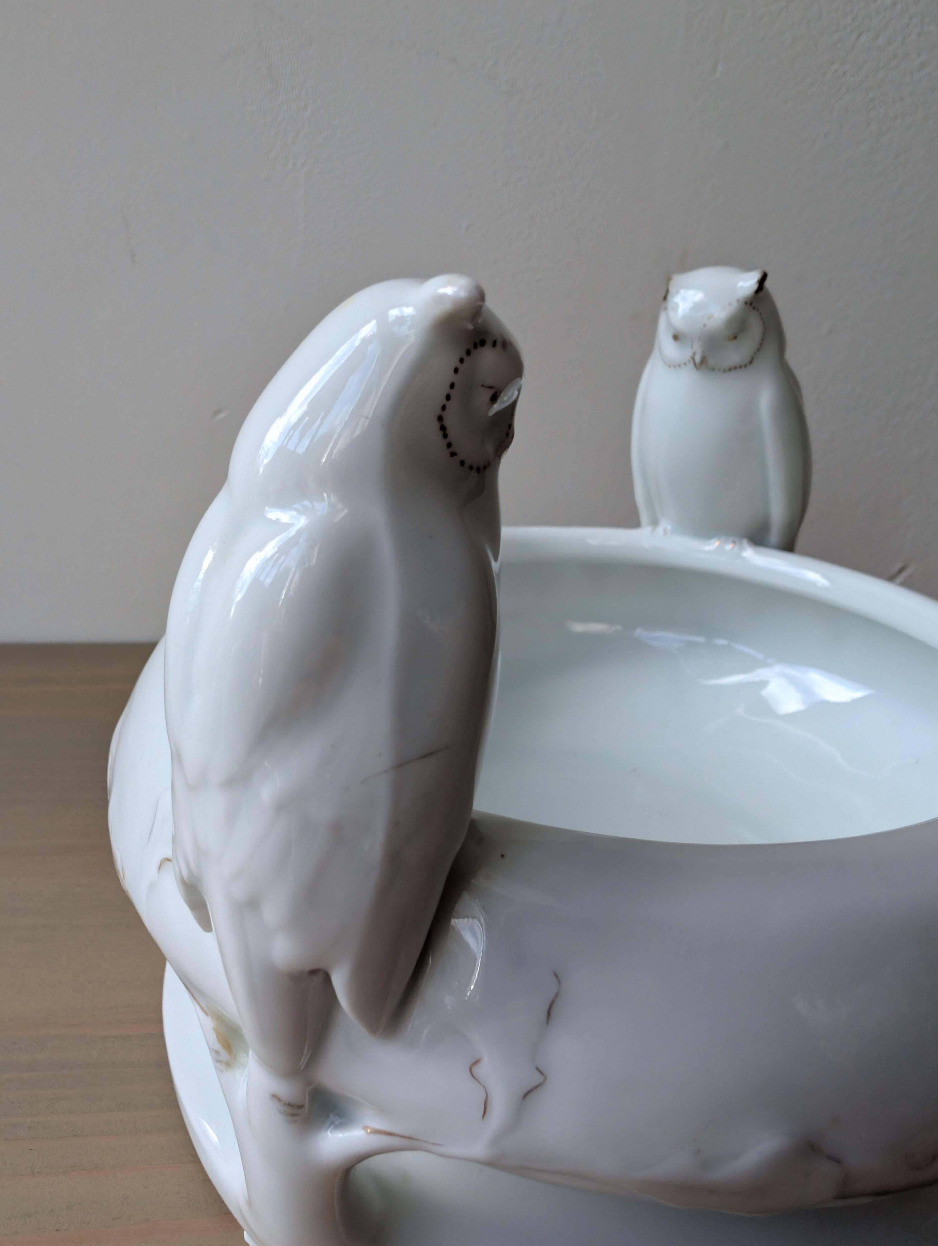 Porcelain cup