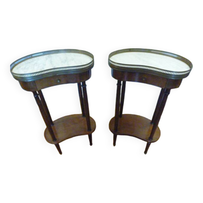 Paire de tables de chevet Anciennes Forme Haricot style Louis XVI- dessus marbre