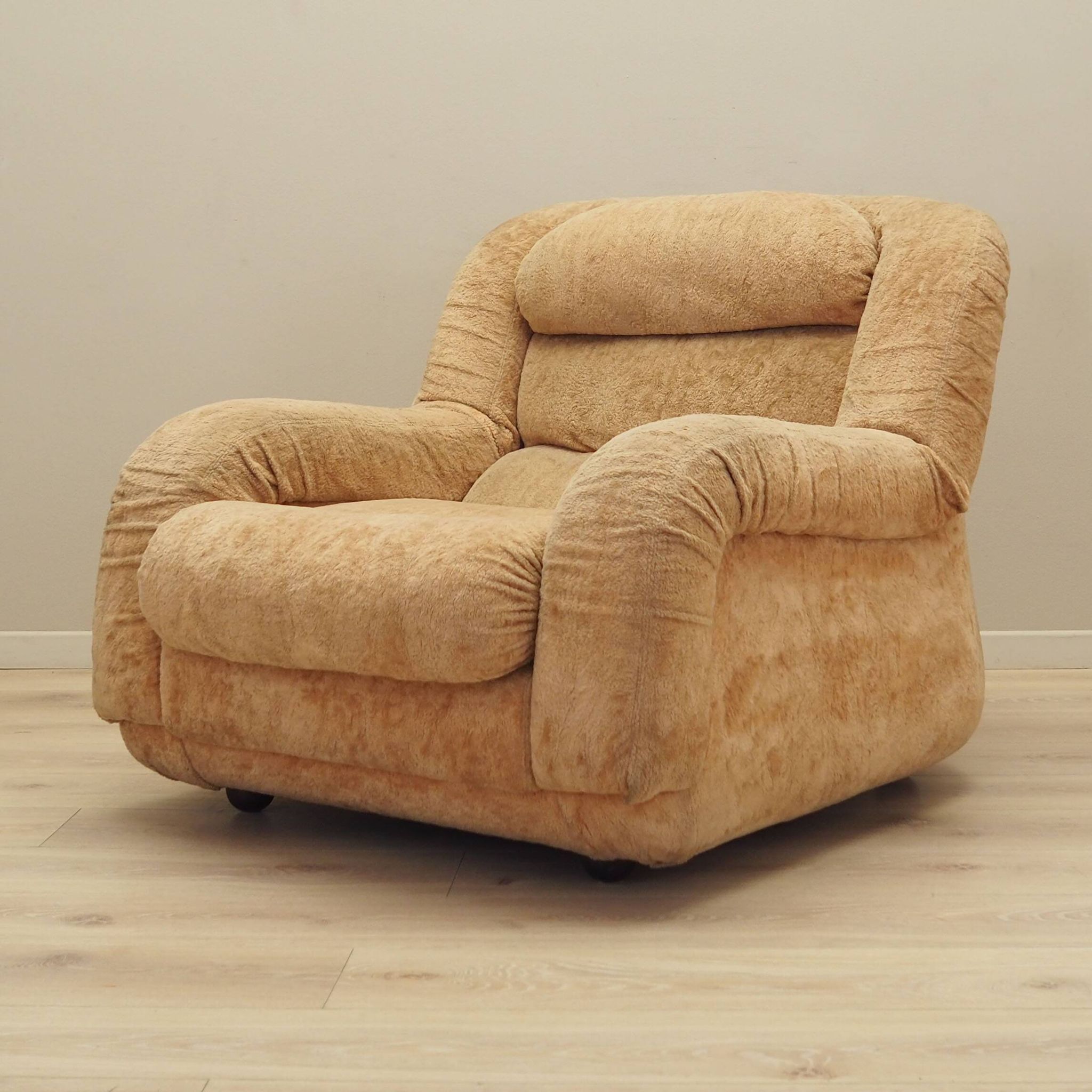 Beige armchair, Italian design, 1960s, production: Italy
