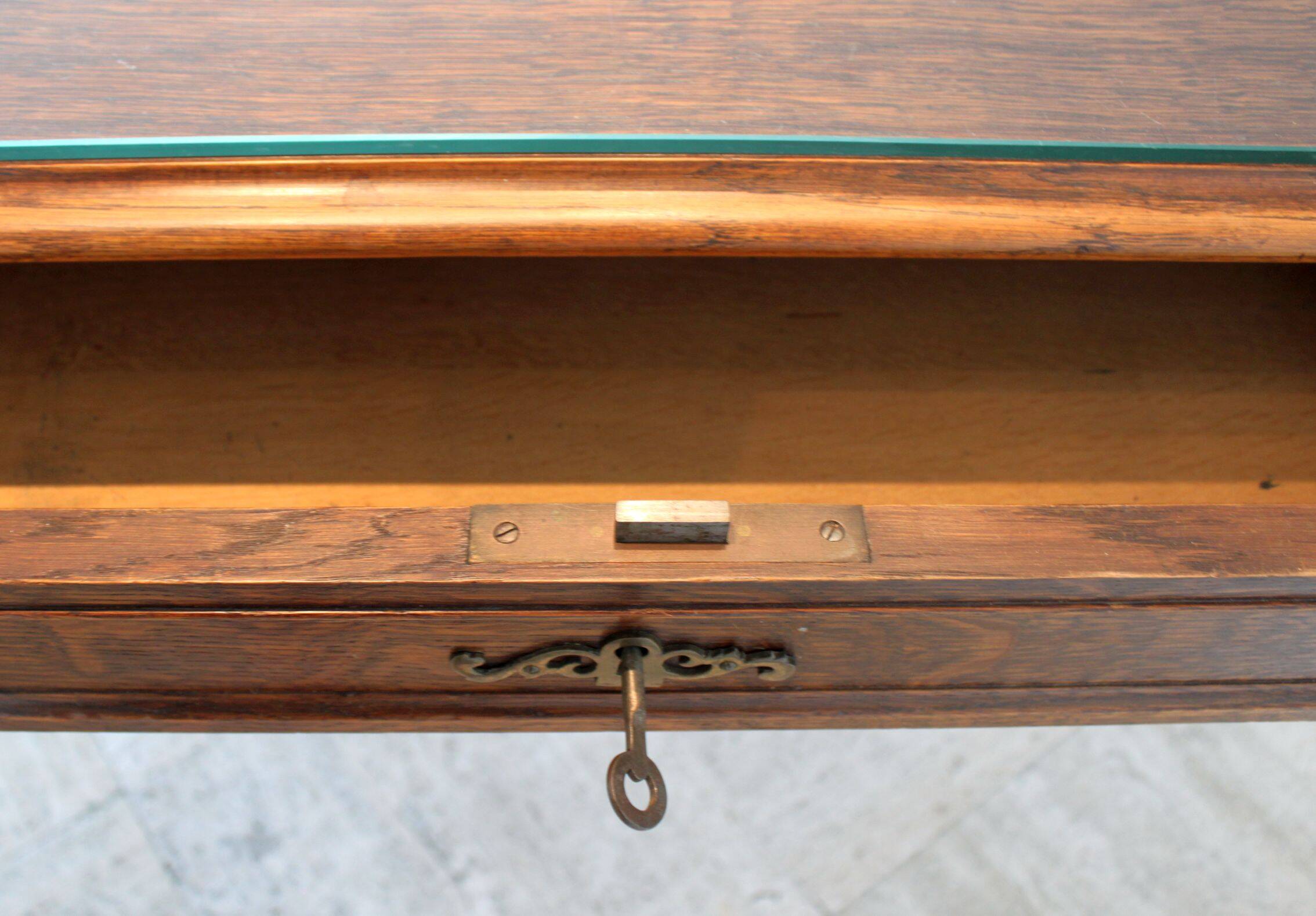 Double executive desk, Louis XV style