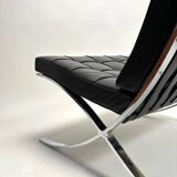 Paire de chauffeuses Barcelona attribuées à Mies Van Der Rohe pour Knoll International, années 1980