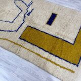 Handmade moroccan berber carpet 255 x 147 cm