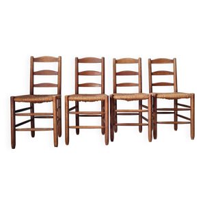 Suite de 4 chaises rustiques