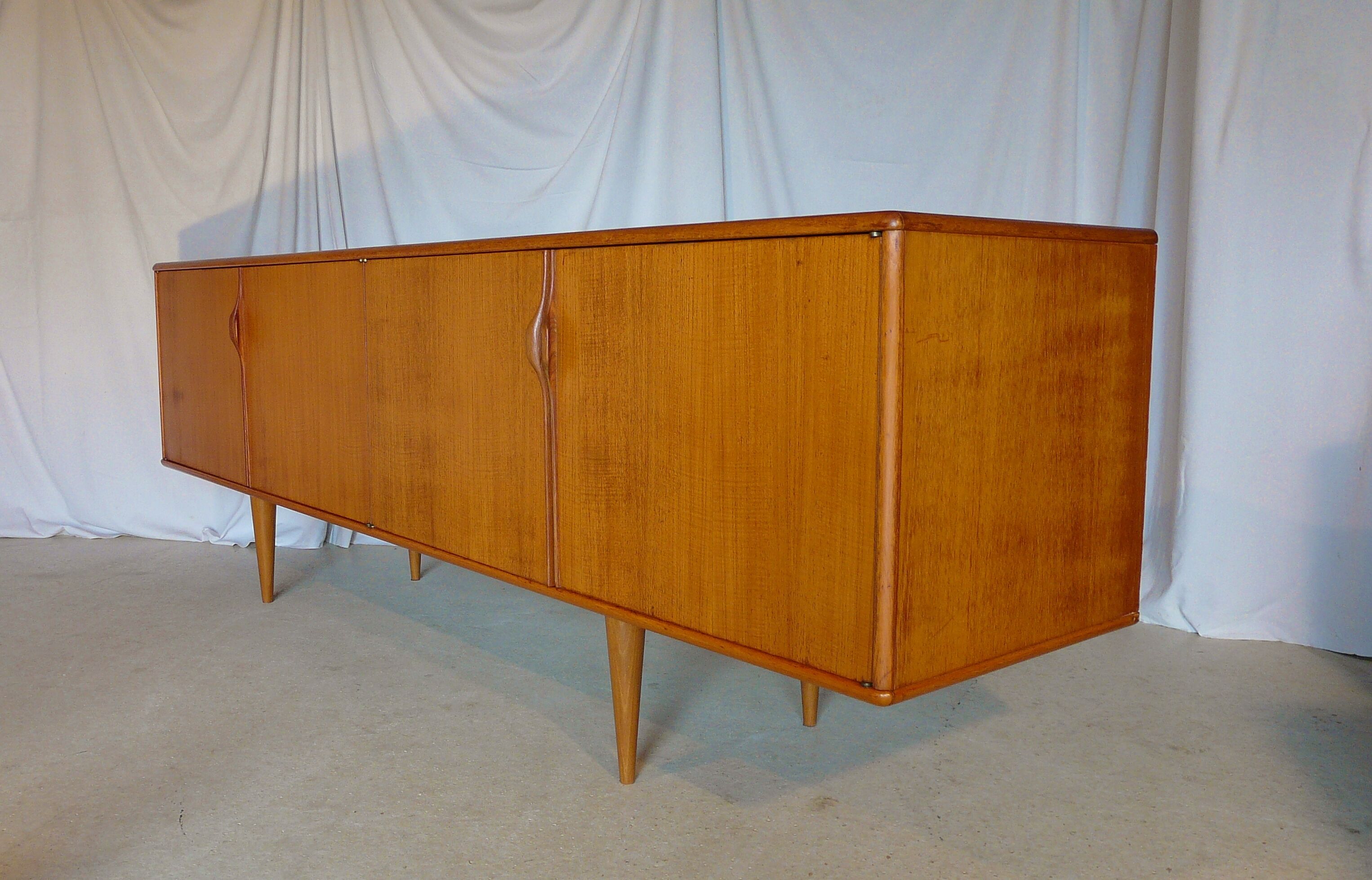 Scandinavian sideboard in teak 60s
