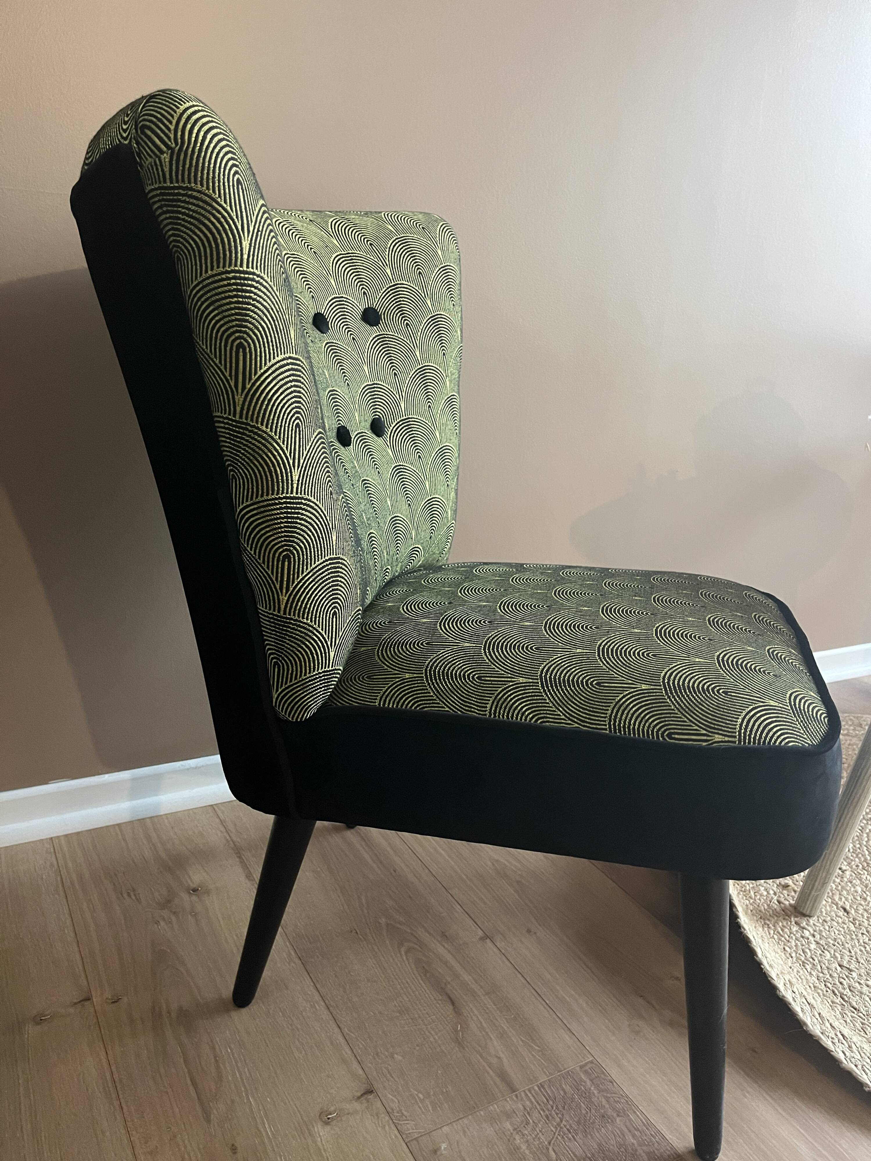 Cocktail armchair