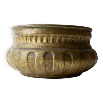 Vintage brass fruit bowl or planter from the 1960s.