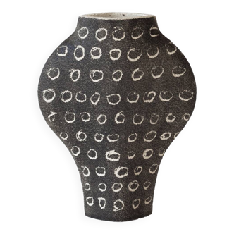 'Negative Rounds' Ceramic Vase