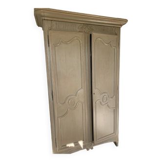 Provencal wardrobe