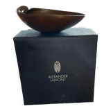 Empty bronze pocket