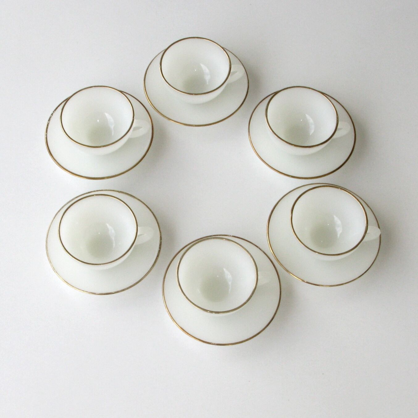 White opaline coffee service 6 cups and 6 under cups - Arcopal
