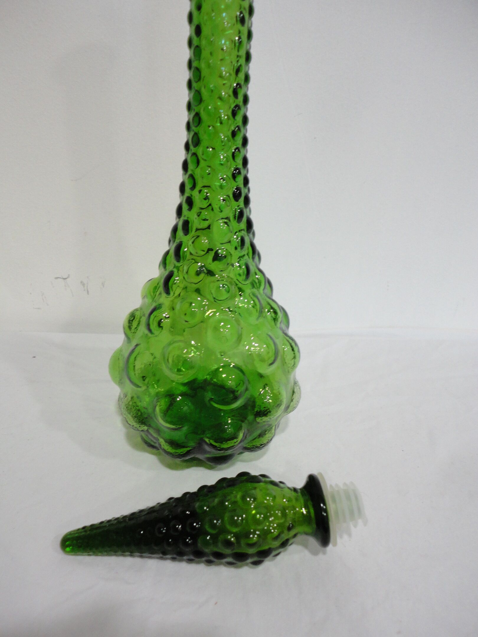 Green glass "bubbles" carafe