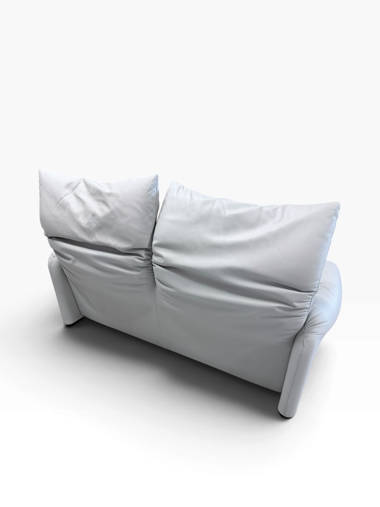 Cassina Maralunga 2-Seater Sofa by Vico Magistretti in Grey