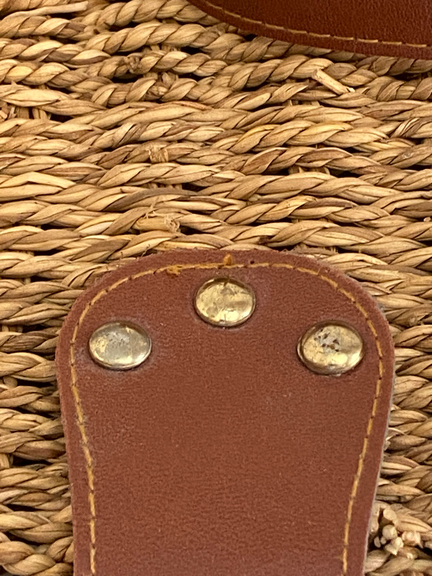 Woven rope basket
