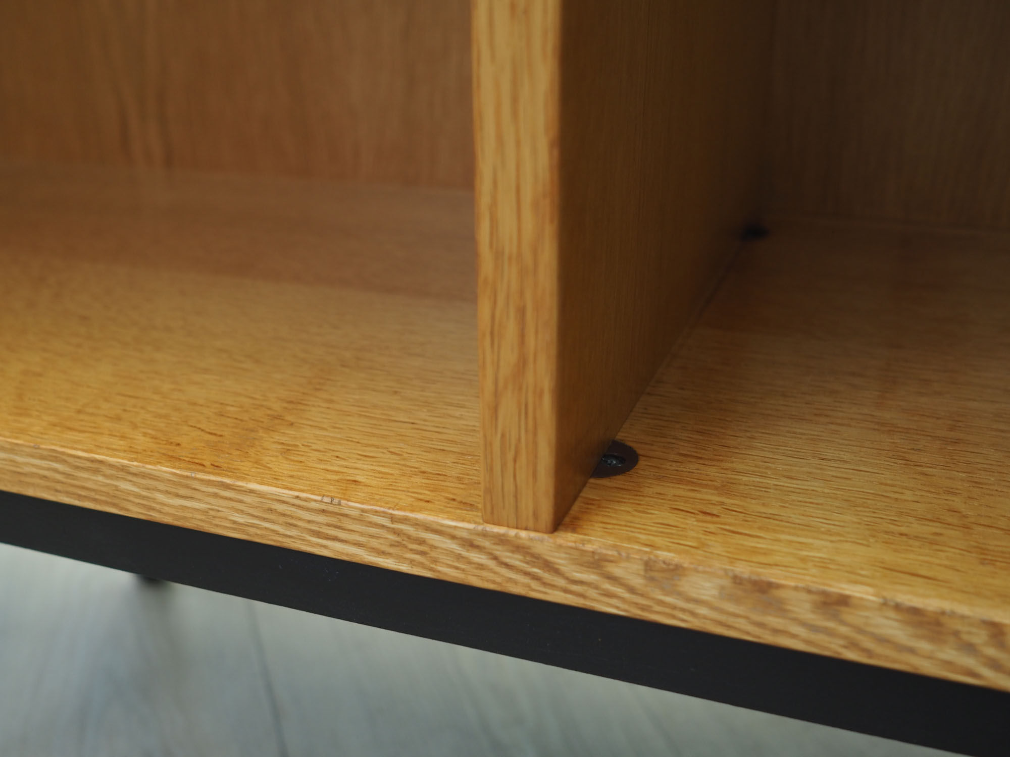 Bibliothèque ashen, design danois, années 1970, production: danemark