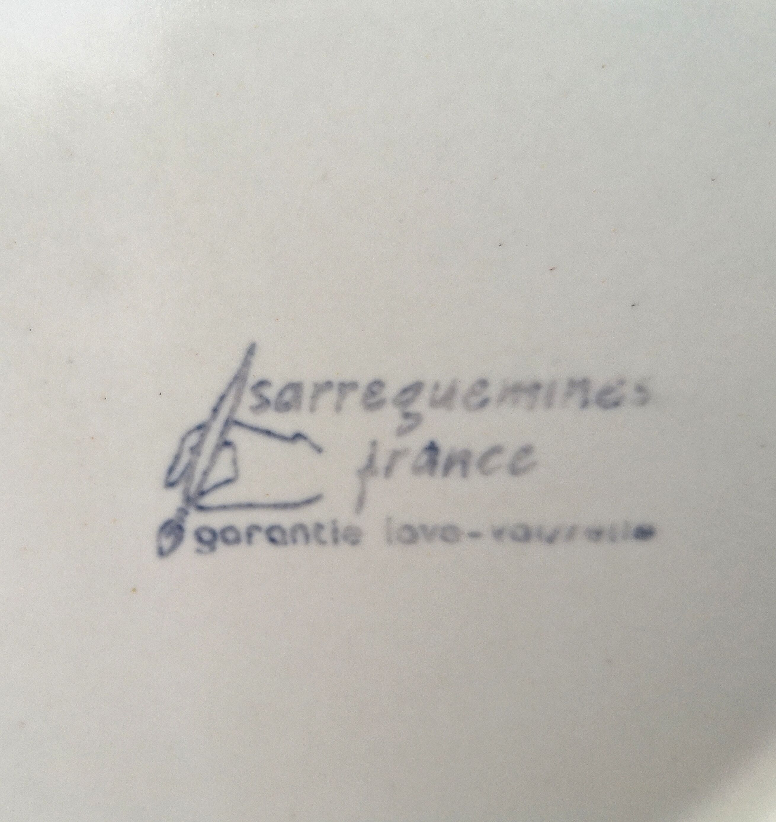 Set of 4 vintage stoneware plates, “Thistles” model