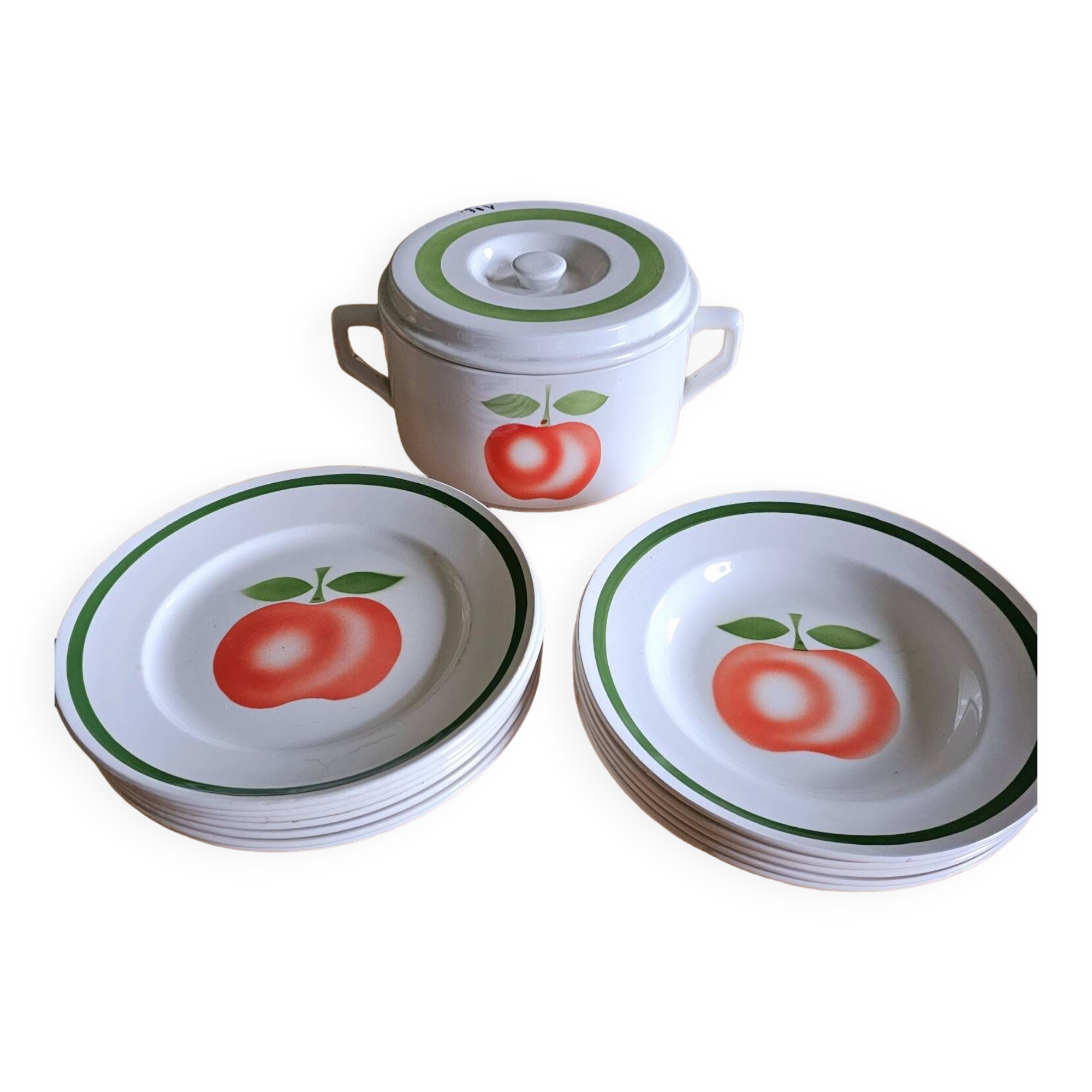 Moulins des loups plate and dish, apple pattern