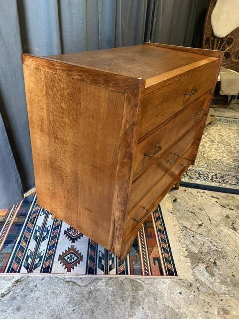 Vintage dressing table with tapered legs