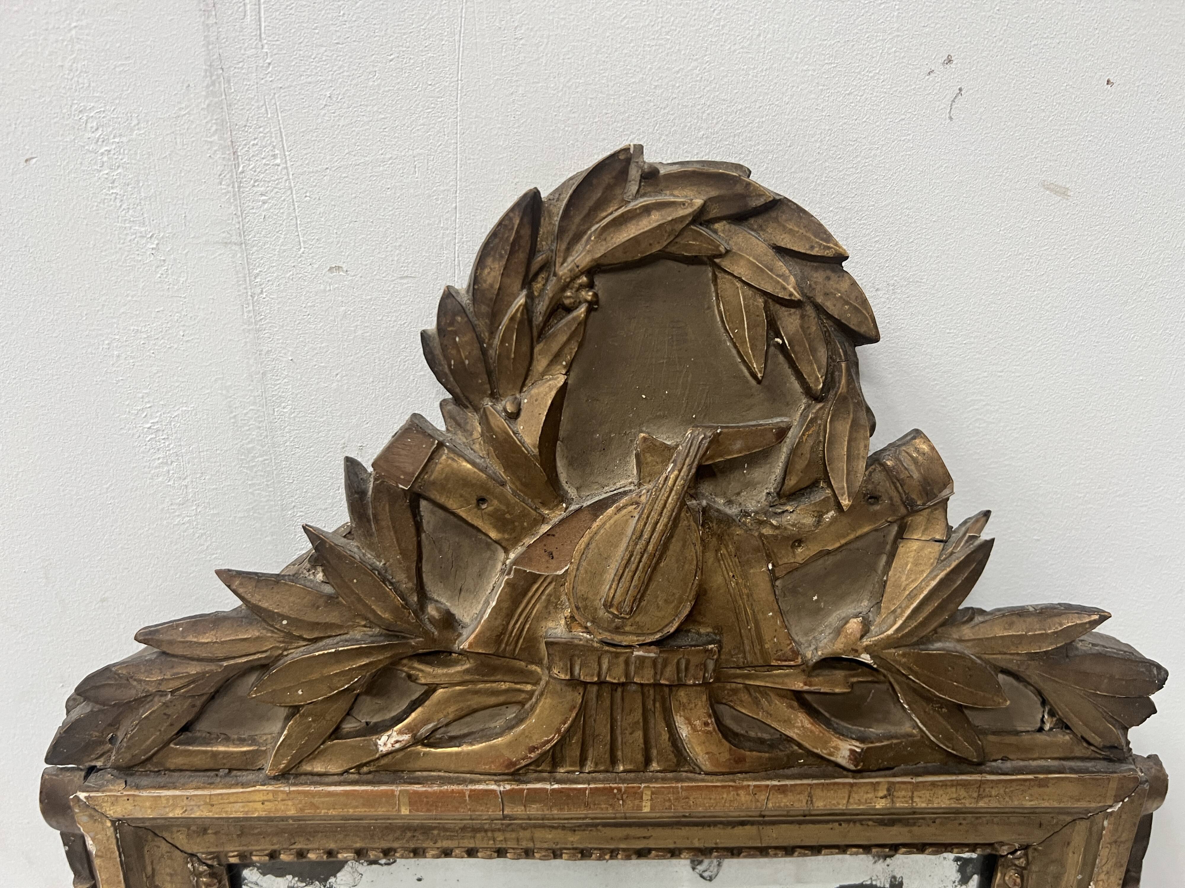 Louis XV mirror in carved and gilded wood, 18th century