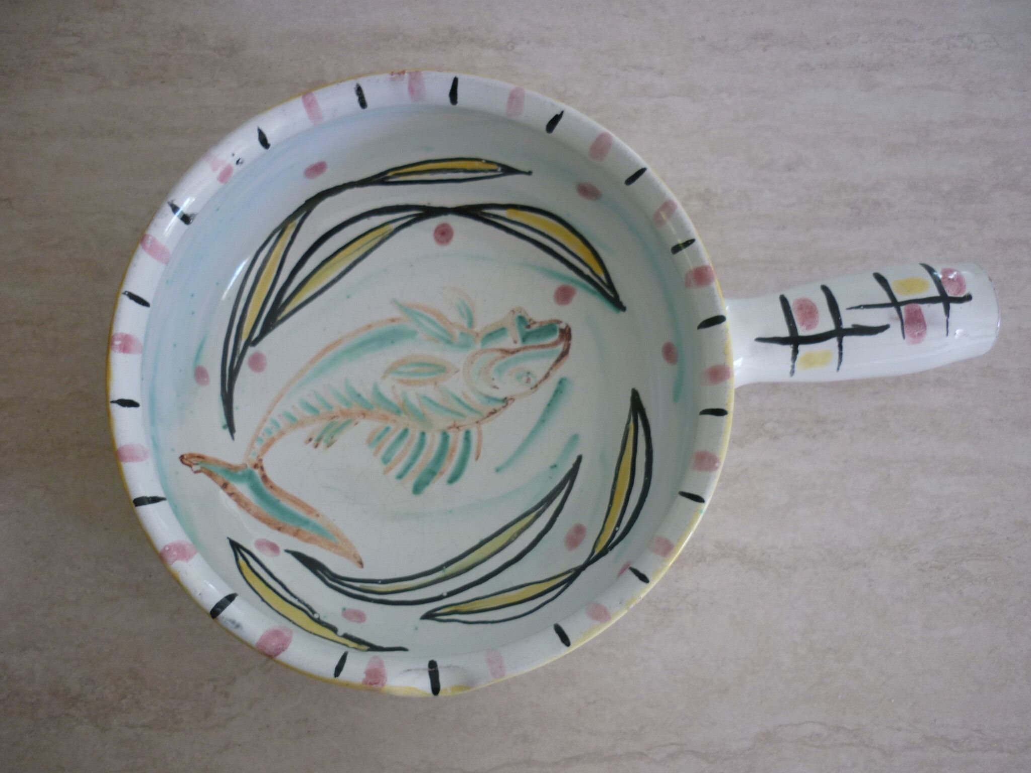 Seaweed and fish dish/pan Vallauris