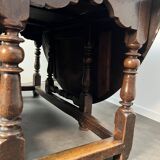 18th-century oak Gateleg drop-leaf dining table
