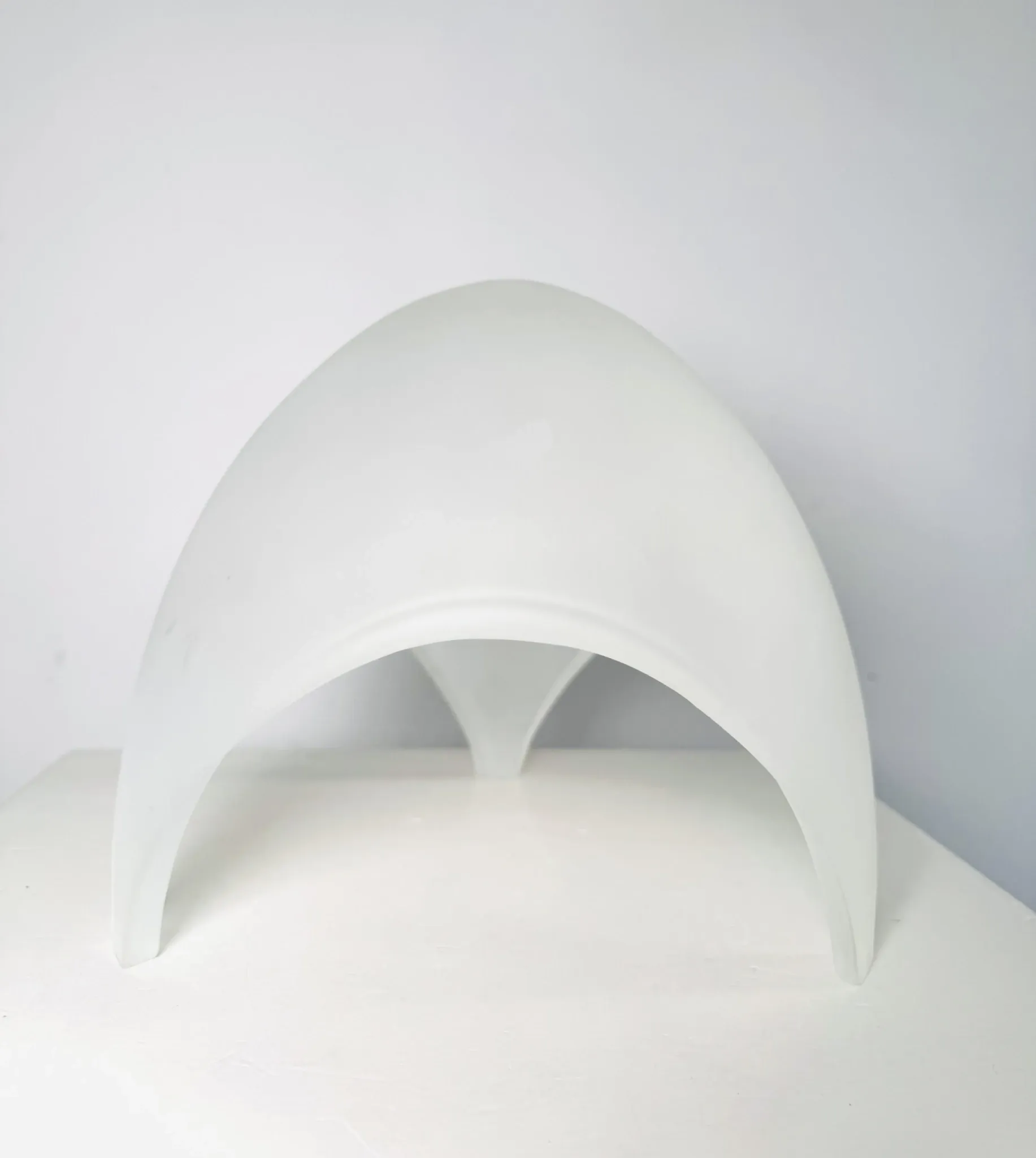Frosted Glass 'Coque' Table Lamp By Elio Martinelli For Martinelli Luce, Italy, 1970S