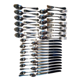 Shiny silver metal cutlery set