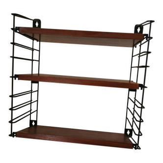 Tomado shelves