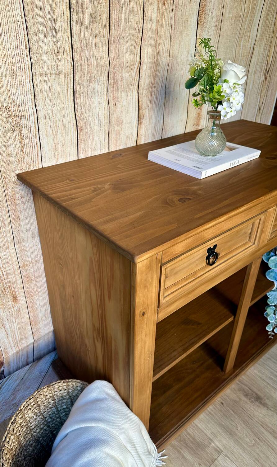 Buffet en bois massif