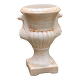 Cache pot medicis