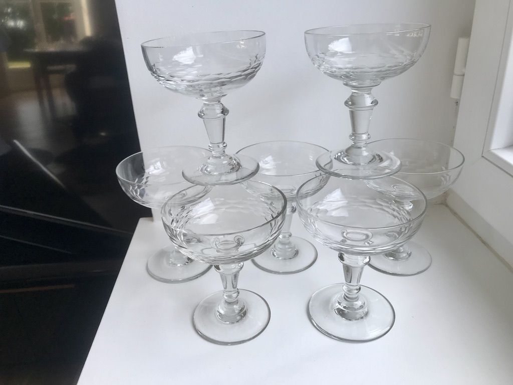 Set of 7 crystal champagne glasses 30s-40s