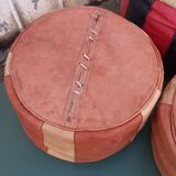 5 poufs